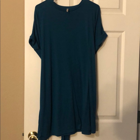 Tunics - Picture 4 of 7